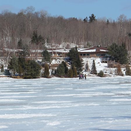 Dunlop Lake Lodge Elliot Lake Extérieur photo